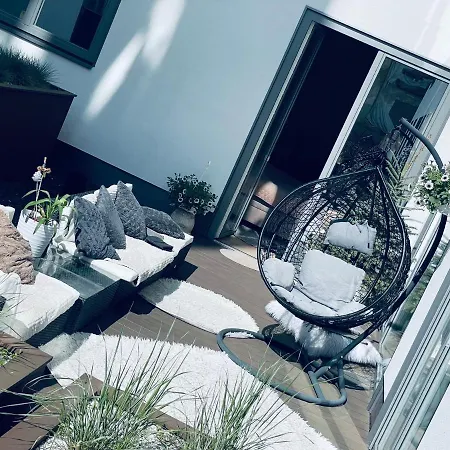 Premium 2 Bedroom With Ground Floor Terrace And A Personal Little Cinema Apartamento Tallin