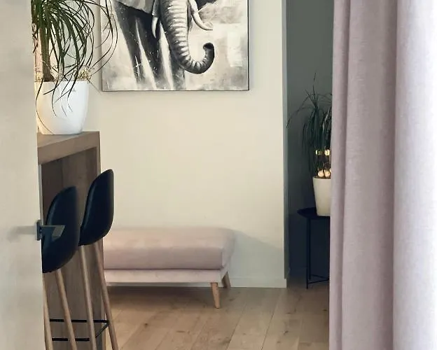 Apartment Premium 2 Bedroom With Ground Floor Terrace And A Personal Little Cinema